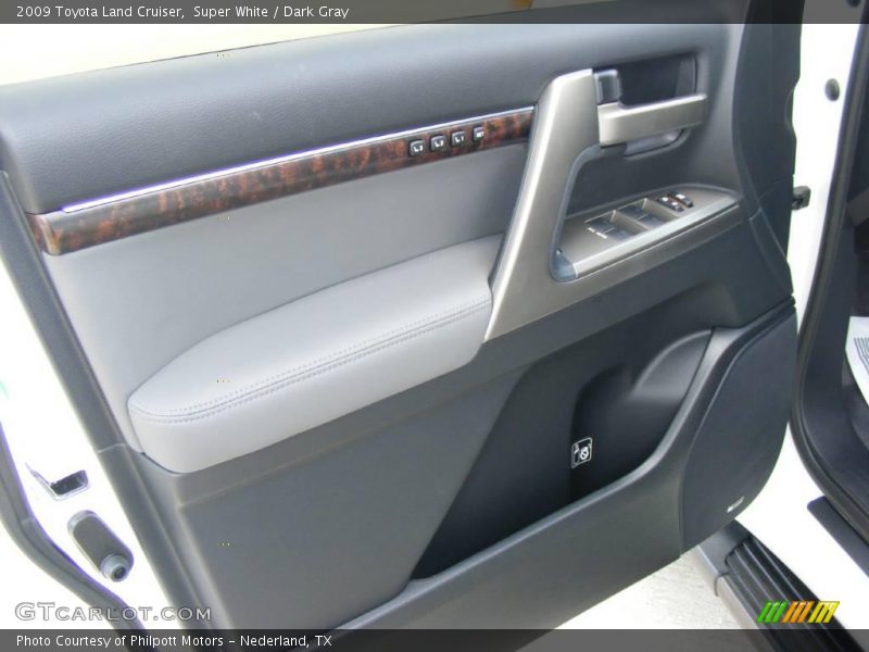 Super White / Dark Gray 2009 Toyota Land Cruiser