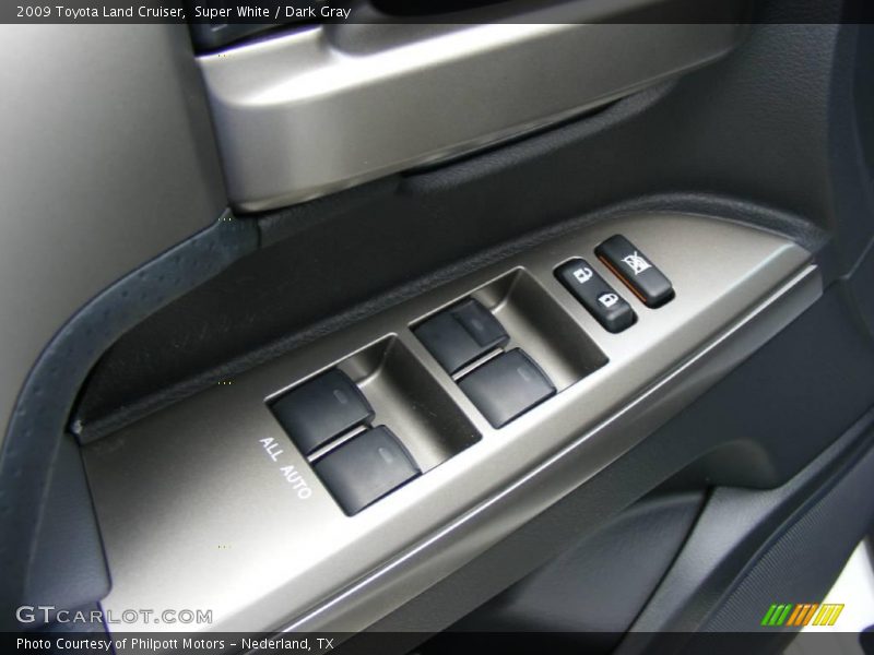 Super White / Dark Gray 2009 Toyota Land Cruiser
