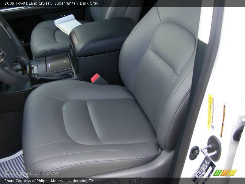 Super White / Dark Gray 2009 Toyota Land Cruiser
