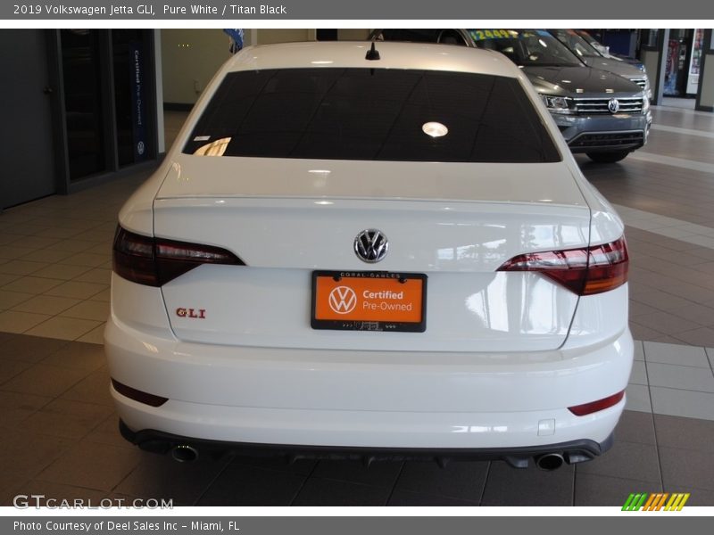 Pure White / Titan Black 2019 Volkswagen Jetta GLI