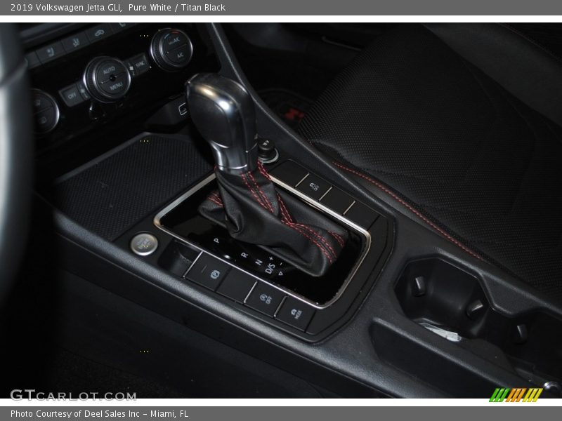 Pure White / Titan Black 2019 Volkswagen Jetta GLI