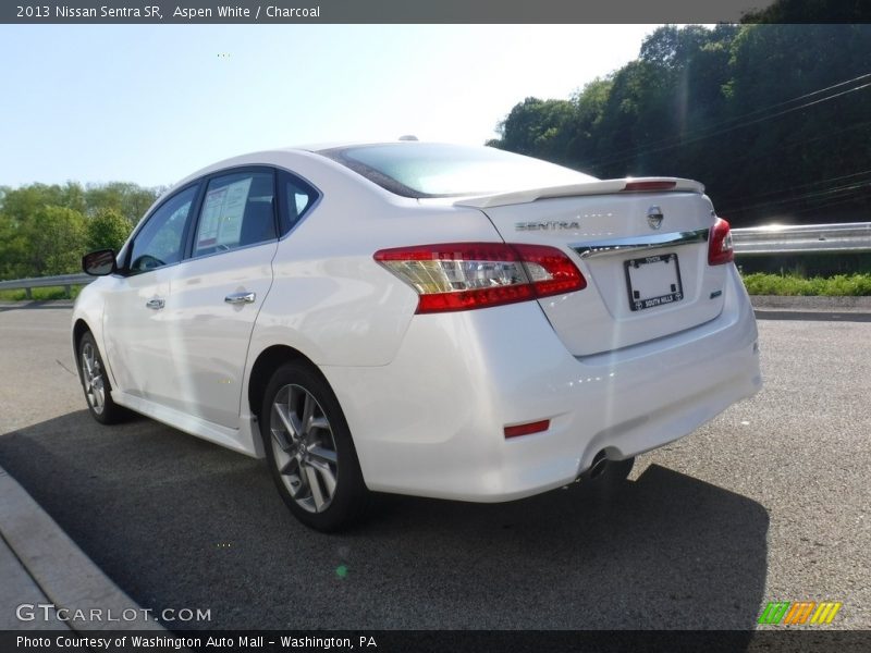 Aspen White / Charcoal 2013 Nissan Sentra SR