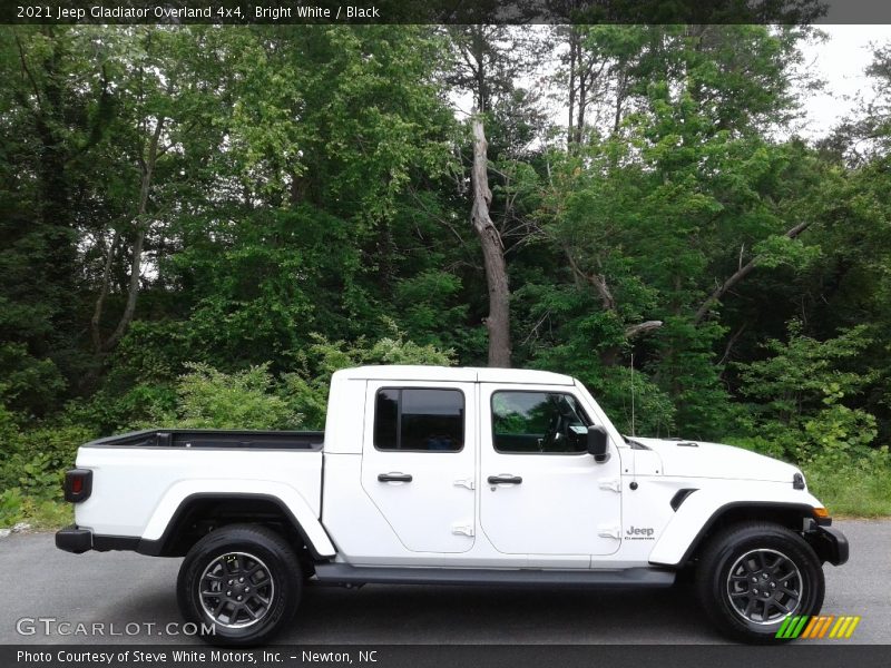 Bright White / Black 2021 Jeep Gladiator Overland 4x4