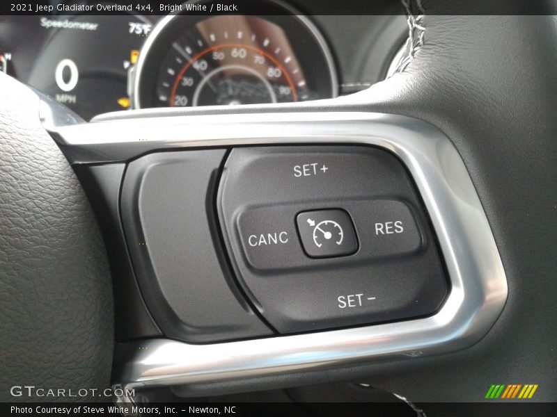 Bright White / Black 2021 Jeep Gladiator Overland 4x4