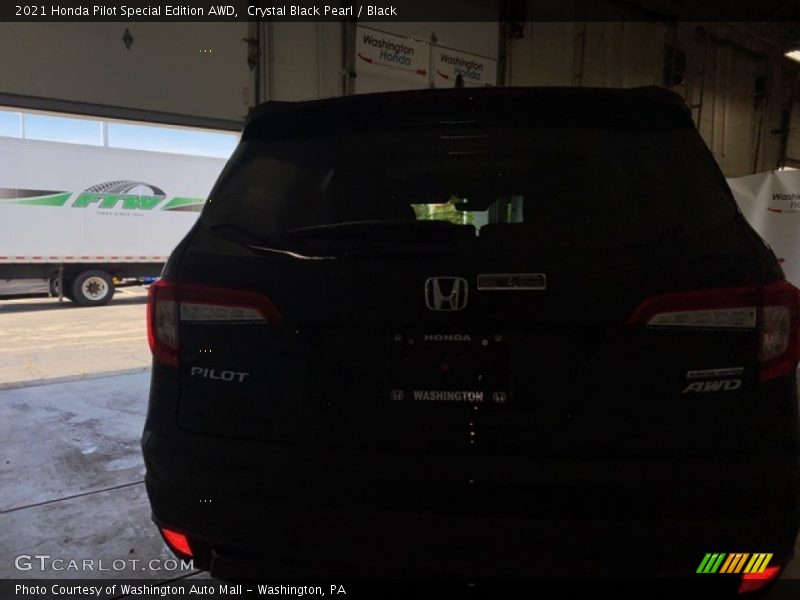 Crystal Black Pearl / Black 2021 Honda Pilot Special Edition AWD