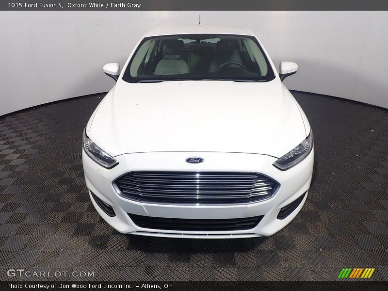 Oxford White / Earth Gray 2015 Ford Fusion S