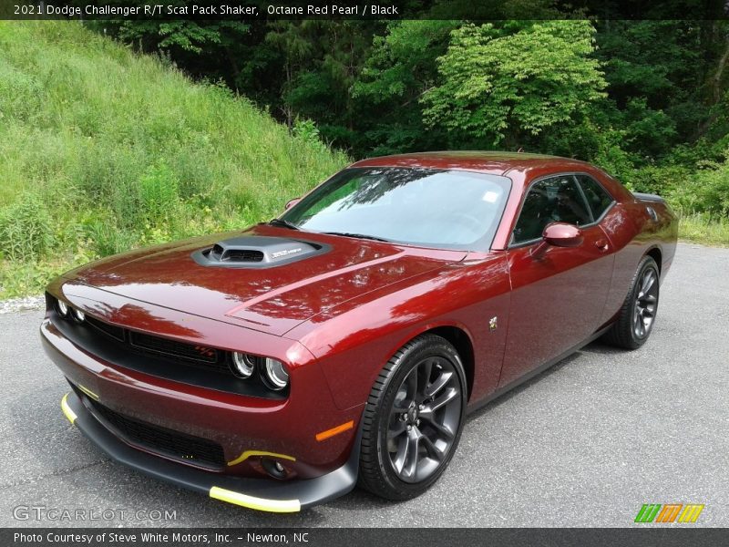Front 3/4 View of 2021 Challenger R/T Scat Pack Shaker