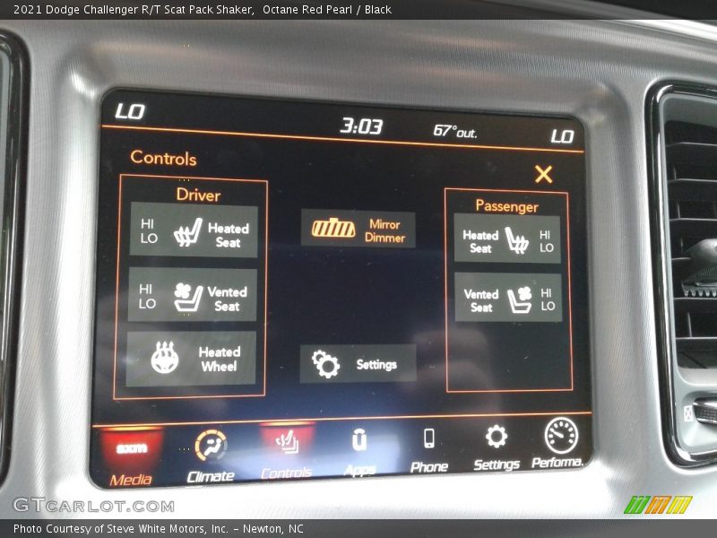 Controls of 2021 Challenger R/T Scat Pack Shaker