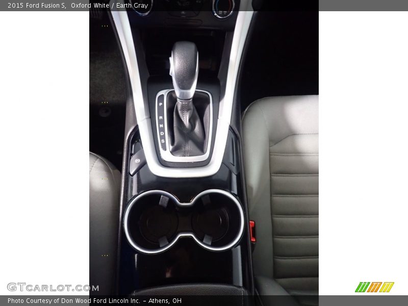 Oxford White / Earth Gray 2015 Ford Fusion S