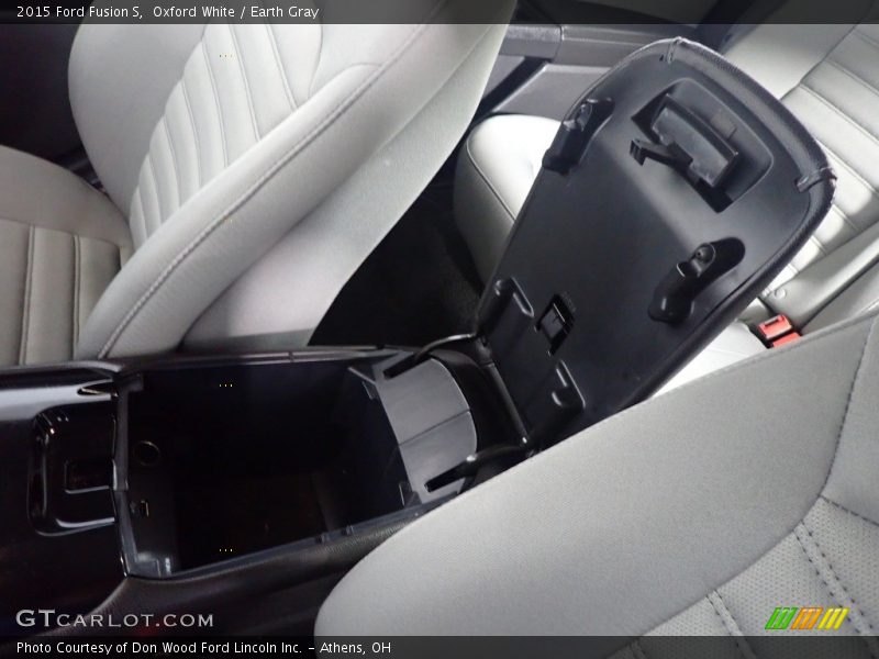 Oxford White / Earth Gray 2015 Ford Fusion S