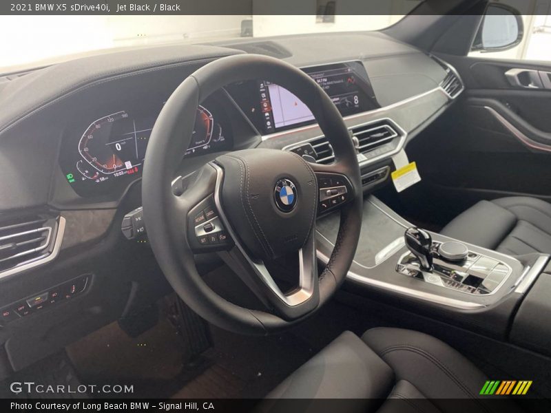 Jet Black / Black 2021 BMW X5 sDrive40i
