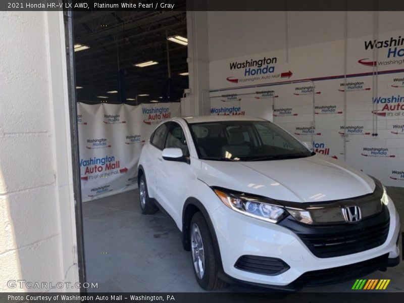 Platinum White Pearl / Gray 2021 Honda HR-V LX AWD