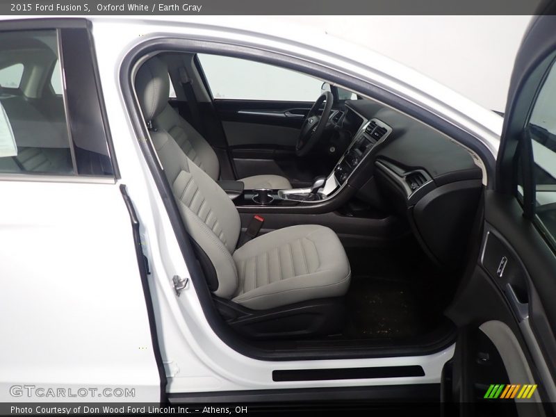 Oxford White / Earth Gray 2015 Ford Fusion S