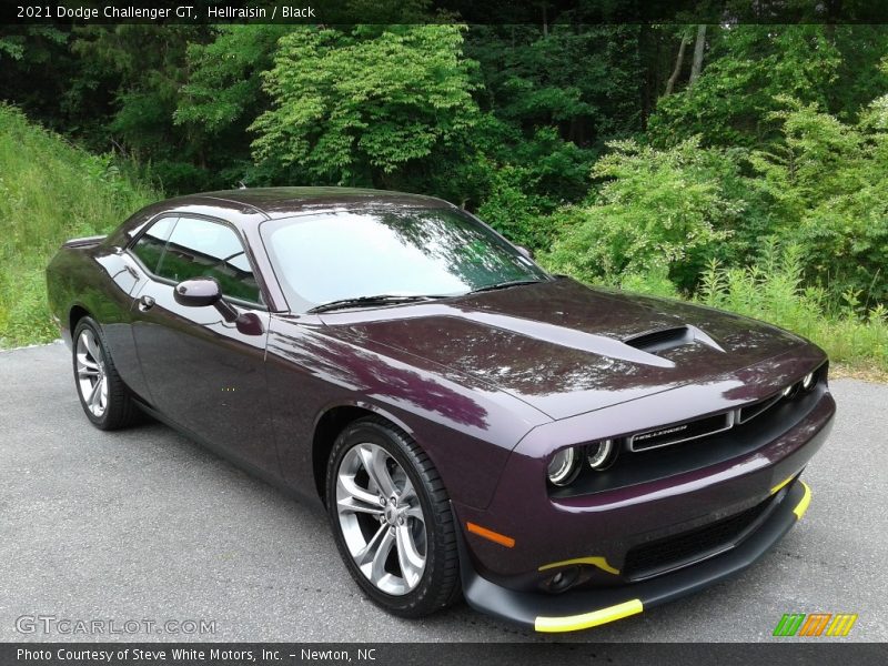 Front 3/4 View of 2021 Challenger GT