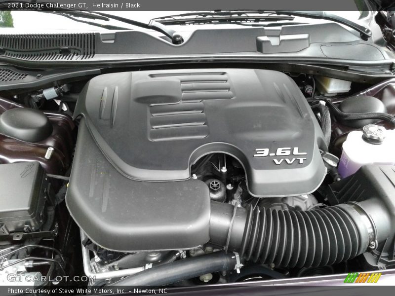 Hellraisin / Black 2021 Dodge Challenger GT