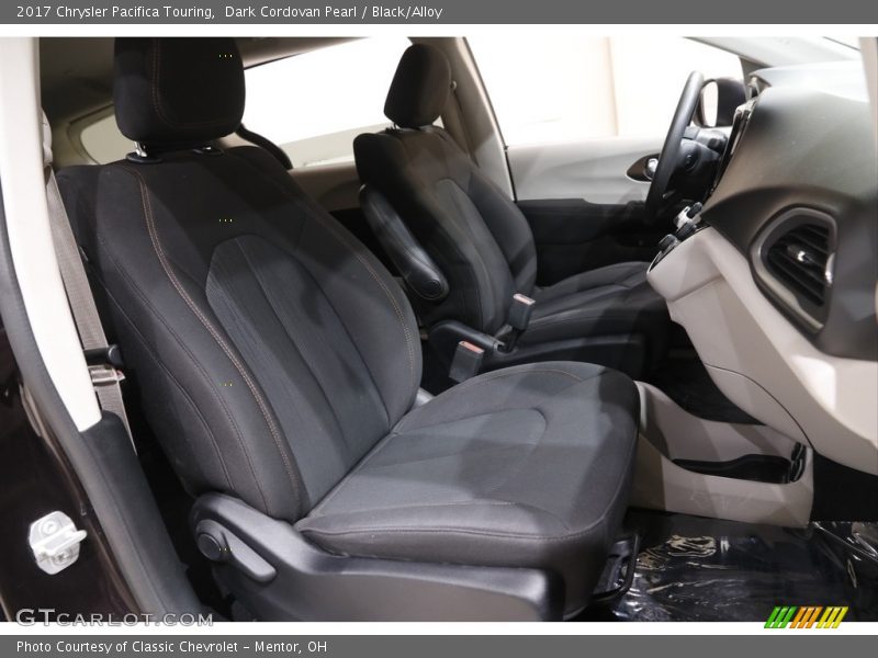 Dark Cordovan Pearl / Black/Alloy 2017 Chrysler Pacifica Touring
