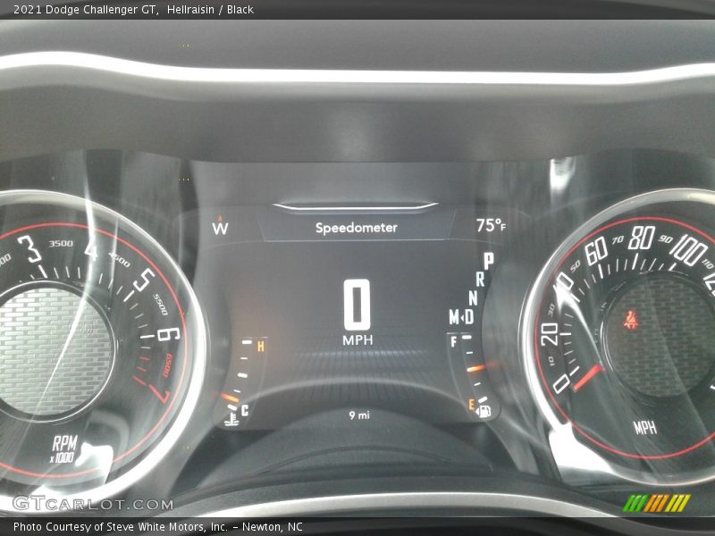 Hellraisin / Black 2021 Dodge Challenger GT