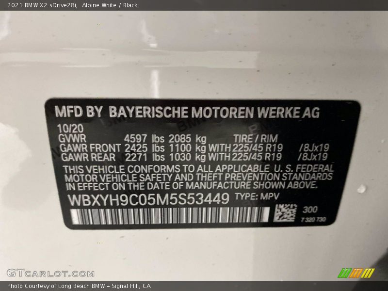 Alpine White / Black 2021 BMW X2 sDrive28i