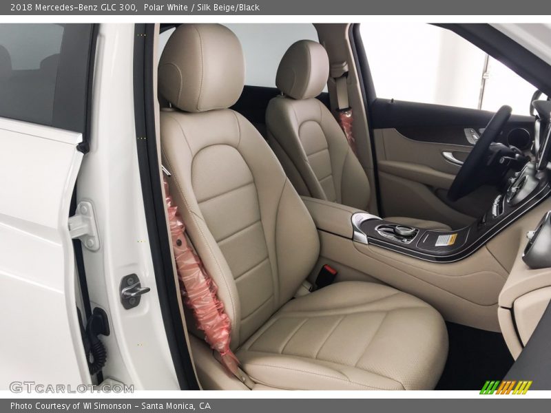 Polar White / Silk Beige/Black 2018 Mercedes-Benz GLC 300