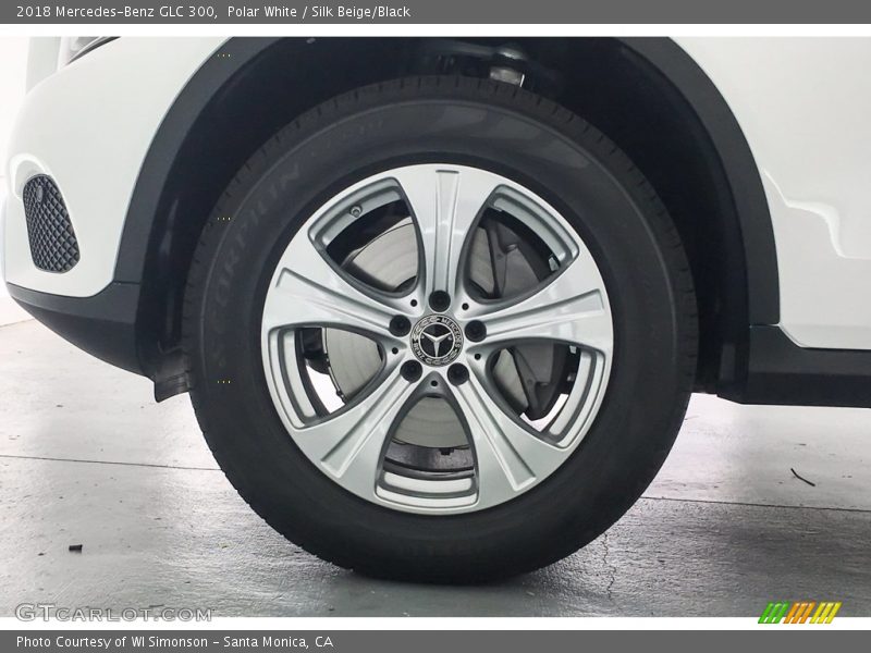 Polar White / Silk Beige/Black 2018 Mercedes-Benz GLC 300