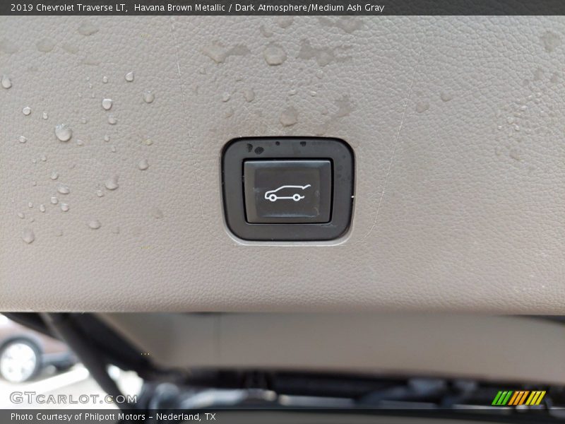 Havana Brown Metallic / Dark Atmosphere/Medium Ash Gray 2019 Chevrolet Traverse LT