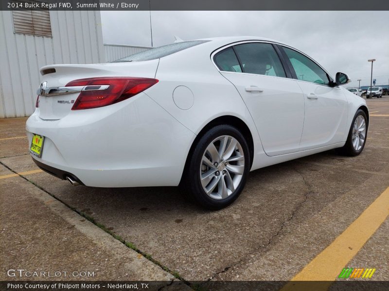 Summit White / Ebony 2014 Buick Regal FWD