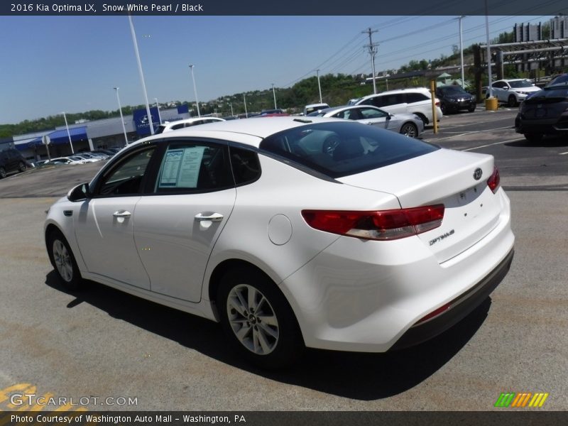 Snow White Pearl / Black 2016 Kia Optima LX