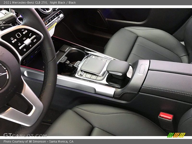Night Black / Black 2021 Mercedes-Benz GLB 250