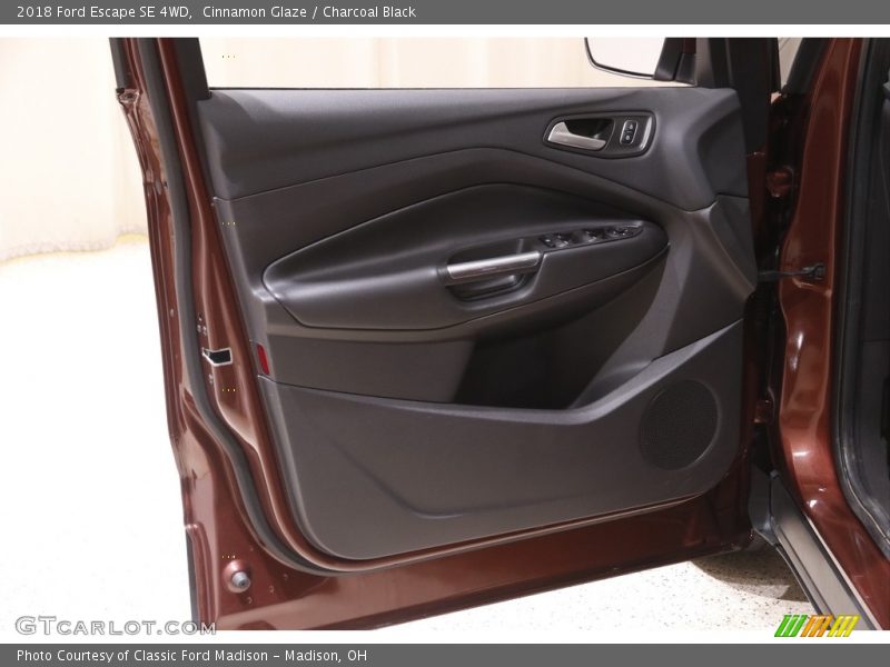Cinnamon Glaze / Charcoal Black 2018 Ford Escape SE 4WD