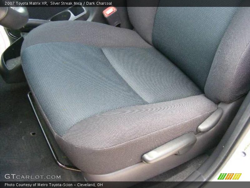 Silver Streak Mica / Dark Charcoal 2007 Toyota Matrix XR