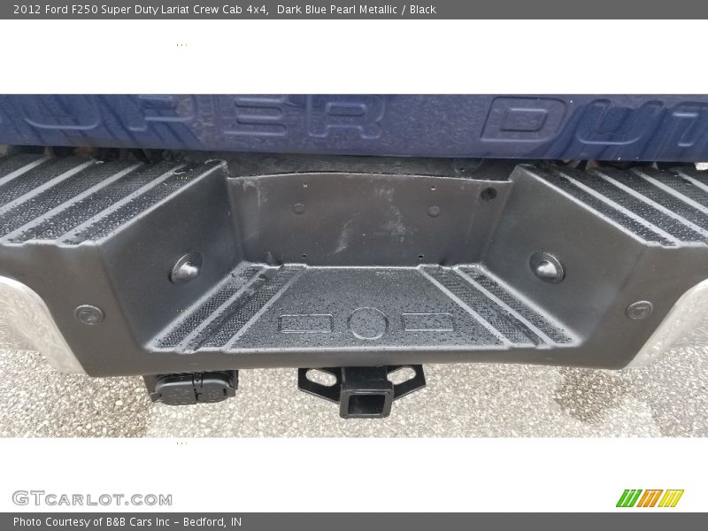 Dark Blue Pearl Metallic / Black 2012 Ford F250 Super Duty Lariat Crew Cab 4x4