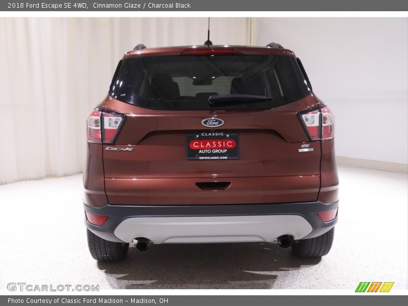 Cinnamon Glaze / Charcoal Black 2018 Ford Escape SE 4WD