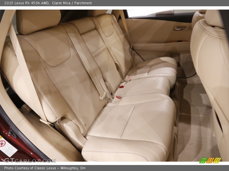 Rear Seat of 2015 RX 450h AWD