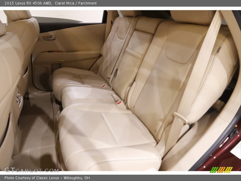 Rear Seat of 2015 RX 450h AWD