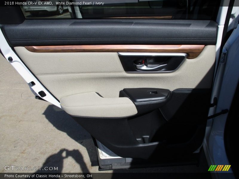 White Diamond Pearl / Ivory 2018 Honda CR-V EX AWD