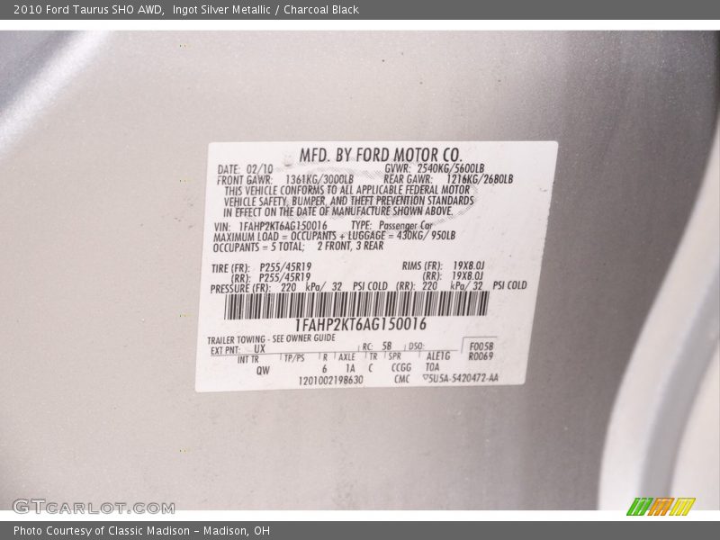 Ingot Silver Metallic / Charcoal Black 2010 Ford Taurus SHO AWD