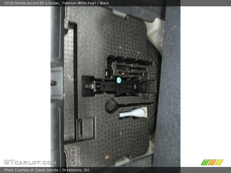 Platinum White Pearl / Black 2018 Honda Accord EX-L Sedan