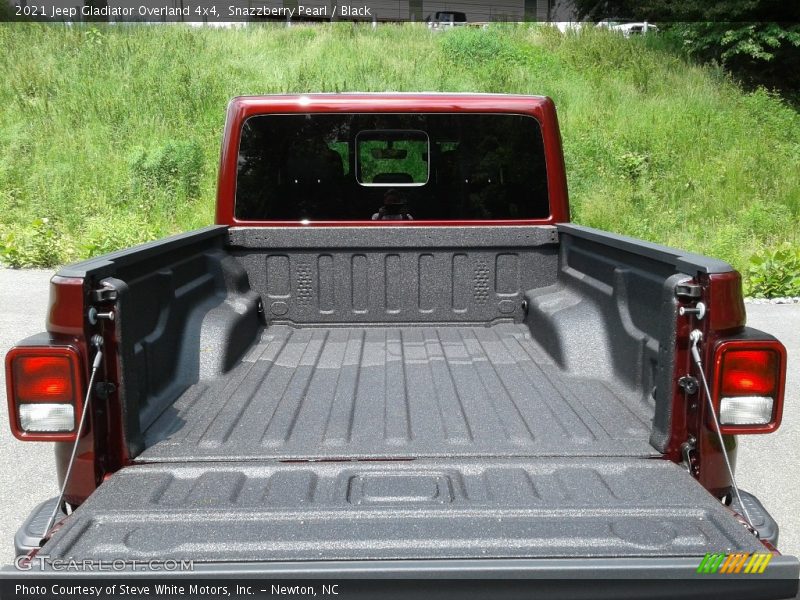 Snazzberry Pearl / Black 2021 Jeep Gladiator Overland 4x4