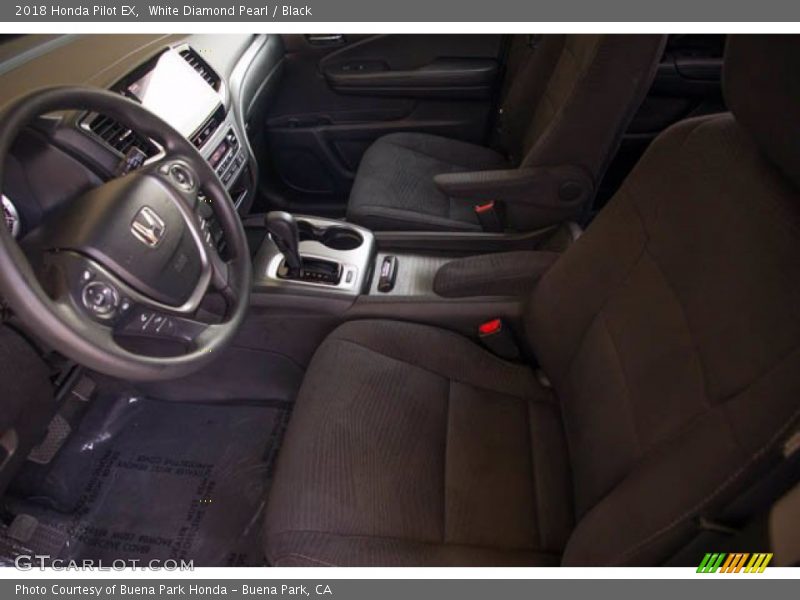White Diamond Pearl / Black 2018 Honda Pilot EX