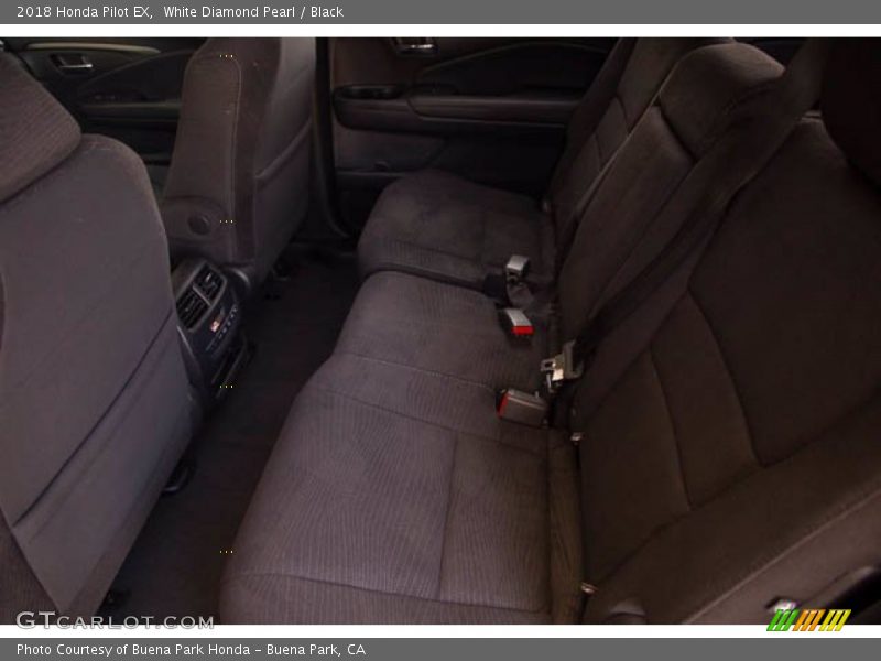 White Diamond Pearl / Black 2018 Honda Pilot EX