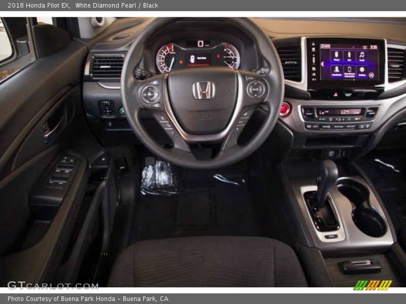 White Diamond Pearl / Black 2018 Honda Pilot EX