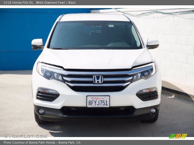 White Diamond Pearl / Black 2018 Honda Pilot EX