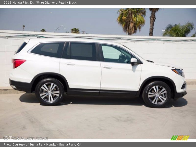 White Diamond Pearl / Black 2018 Honda Pilot EX