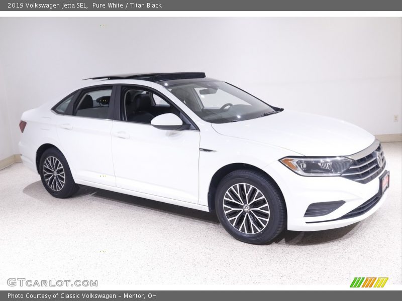 Pure White / Titan Black 2019 Volkswagen Jetta SEL