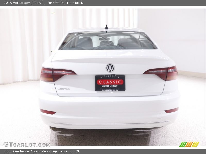 Pure White / Titan Black 2019 Volkswagen Jetta SEL