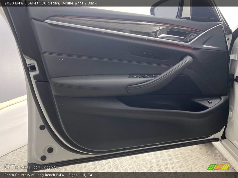 Alpine White / Black 2020 BMW 5 Series 530i Sedan