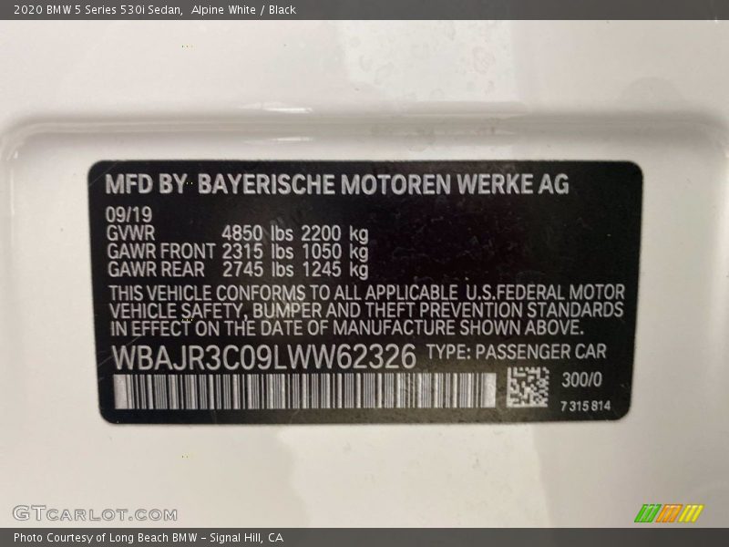 Alpine White / Black 2020 BMW 5 Series 530i Sedan