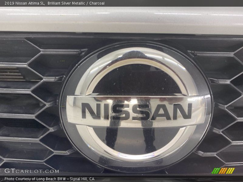 Brilliant Silver Metallic / Charcoal 2019 Nissan Altima SL