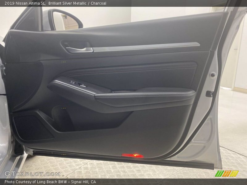 Brilliant Silver Metallic / Charcoal 2019 Nissan Altima SL