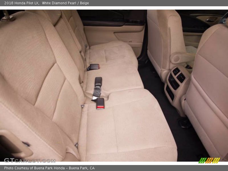 White Diamond Pearl / Beige 2018 Honda Pilot LX